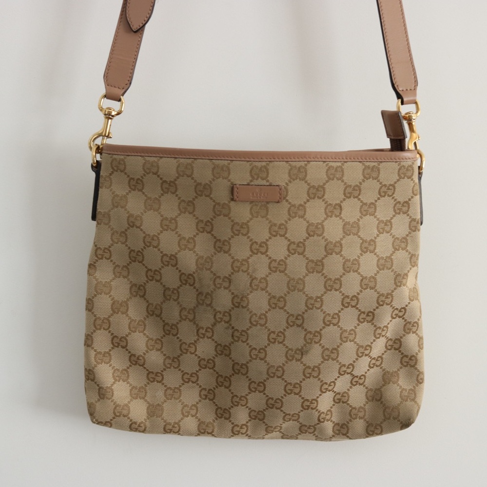 VINTAGE AUTHENTIC GUCCI CROSSBODY BAG